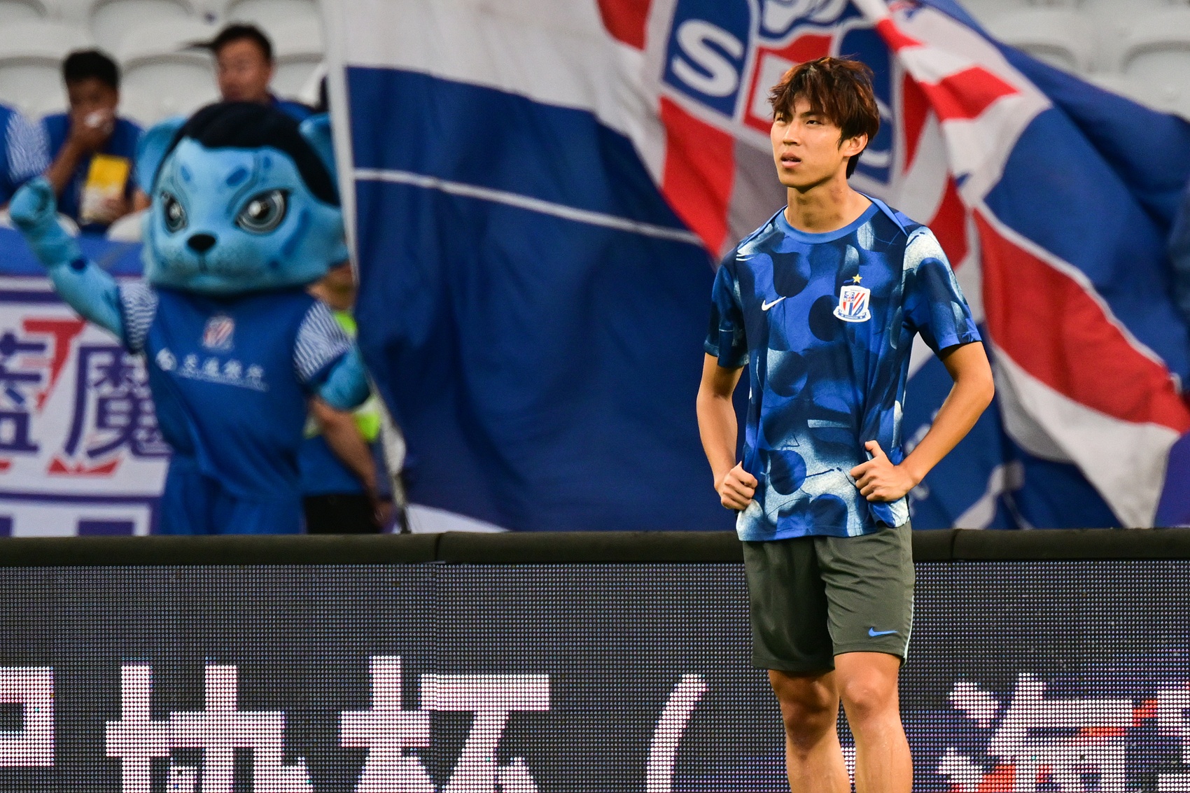 U19国足土伦杯首战六将缺席,吴启鹏伤退叶文杰火线入替